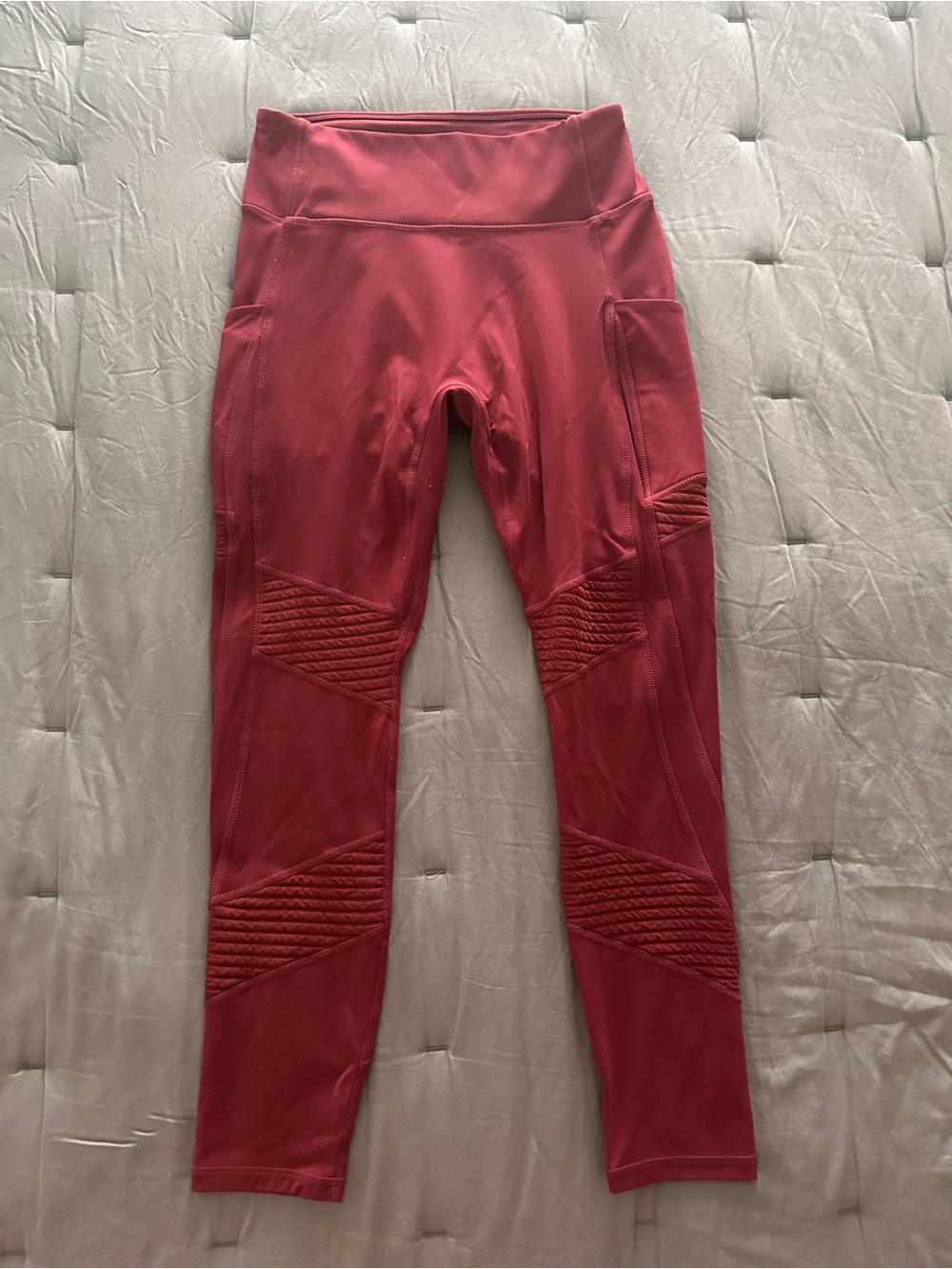 Fabletics Motion365 Leggings in Burgundy